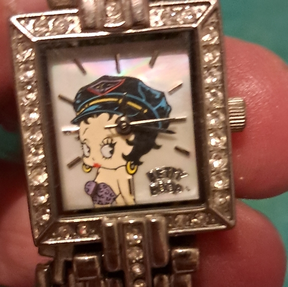 Urban Station Jewelry - Vintage Betty Boop watch. Metal band.